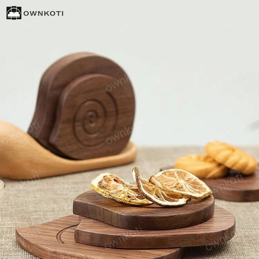 Solid Wood Creative Snail Shape Coaster