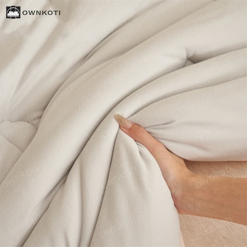 Simple Style Warm Fluffy Comforter