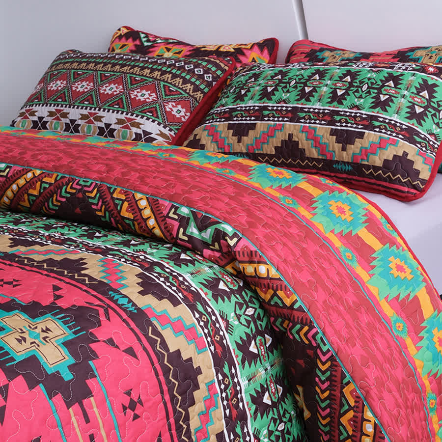 Bohemian Geometric Quilted Breathable Bedding Set(3PCS)