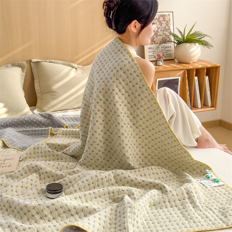 Breathable Three Layers Cotton Gauze Quilt - image 25