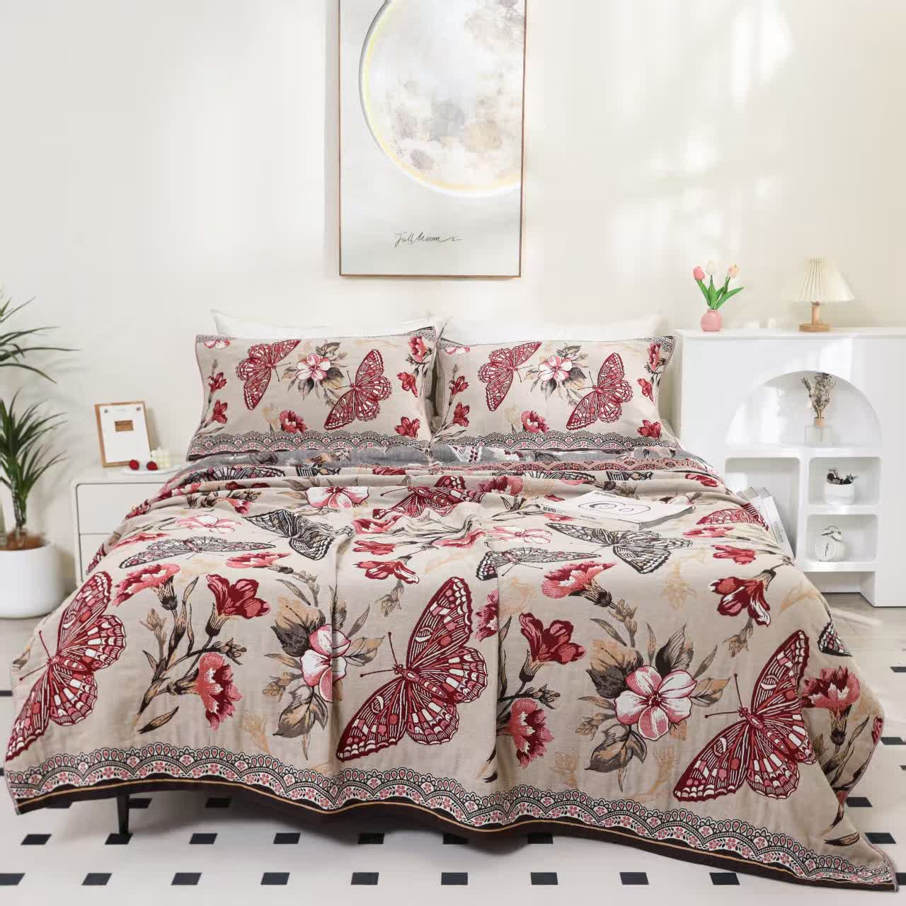 Butterfly Floral Cotton Gauze Reversible Quilt - Quilt with 2pcs Pillow Towels - Queen - image 0