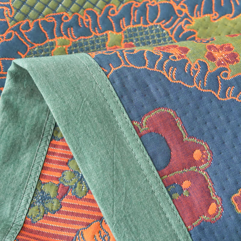 Double Layer Gauze Jacquard Bear Cotton Quilt