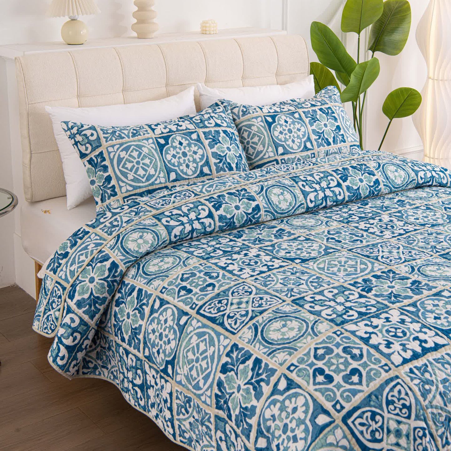 Retro Luxurious Checkered Geometric pattern Coverlet