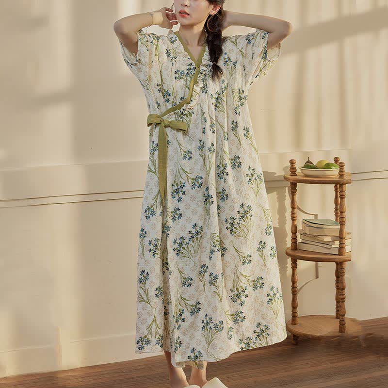 Pastoral Padded Short Sleeve Tie-Back Nightgown with Pocket