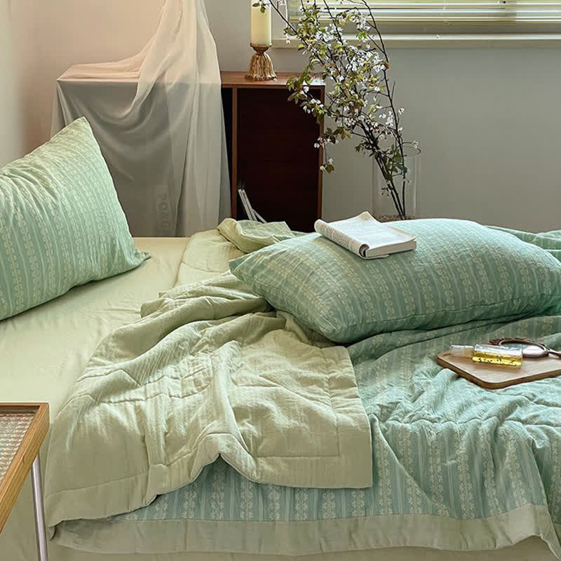 Elegant Retro Cotton Jacquard Summer Quilt