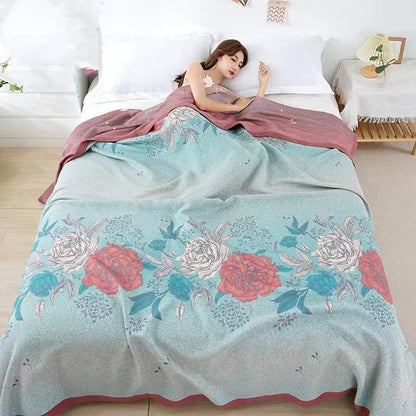 Luxurious Rose Print Cotton Quilt