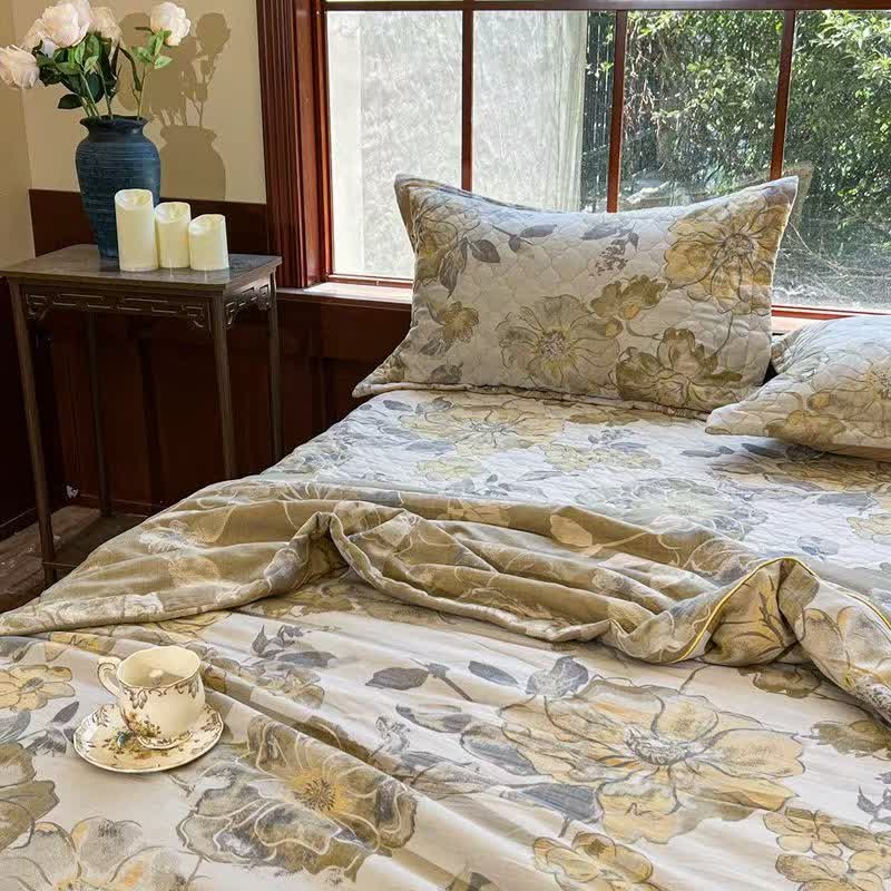 Luxurious Floral Jacquard Summer Cotton Quilt