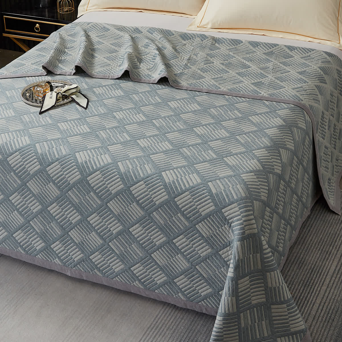 Geometric Diamond Grid Cotton Yarn-dyed Quilt