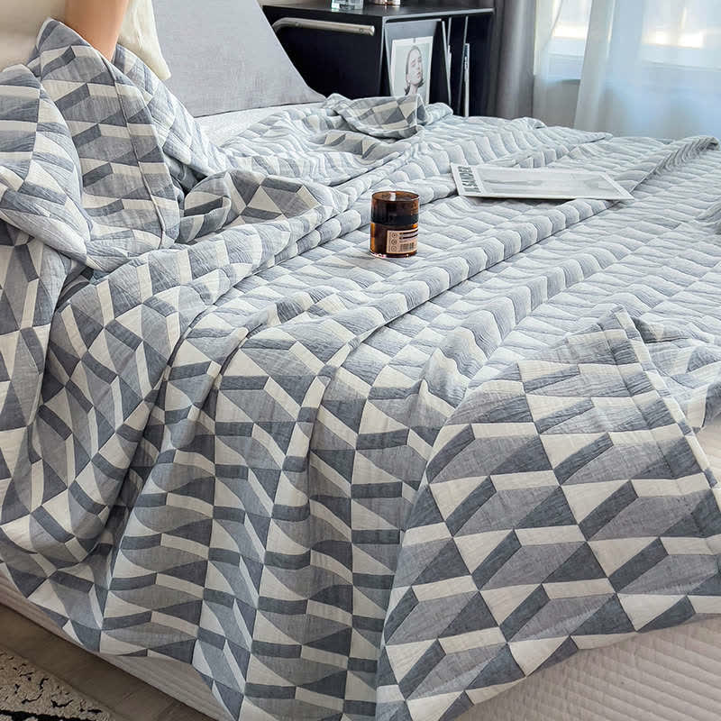 Geometric Triangle Print Cotton Muslin Quilt