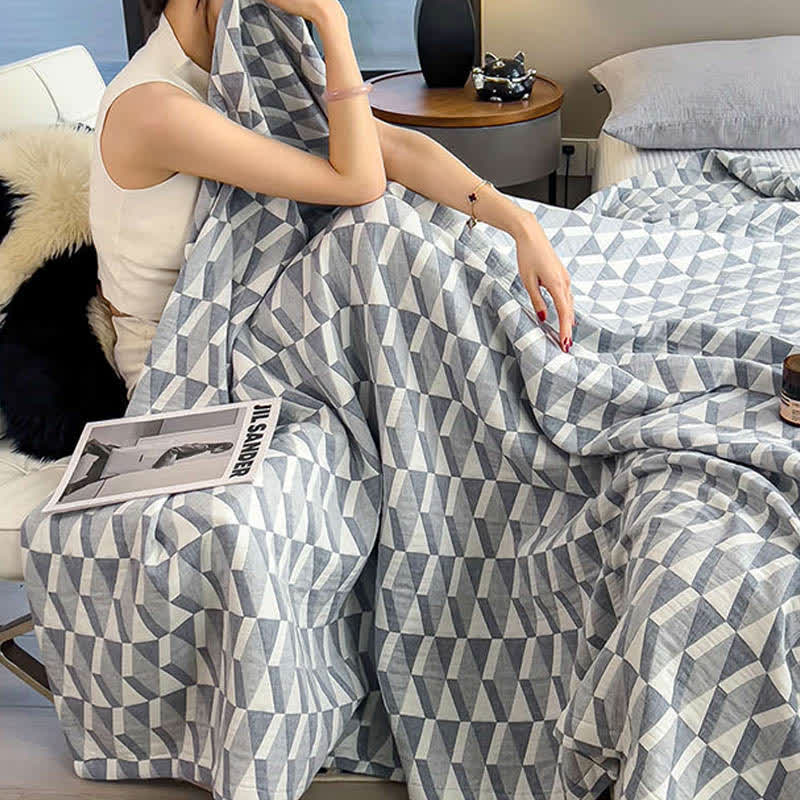 Geometric Triangle Print Cotton Muslin Quilt