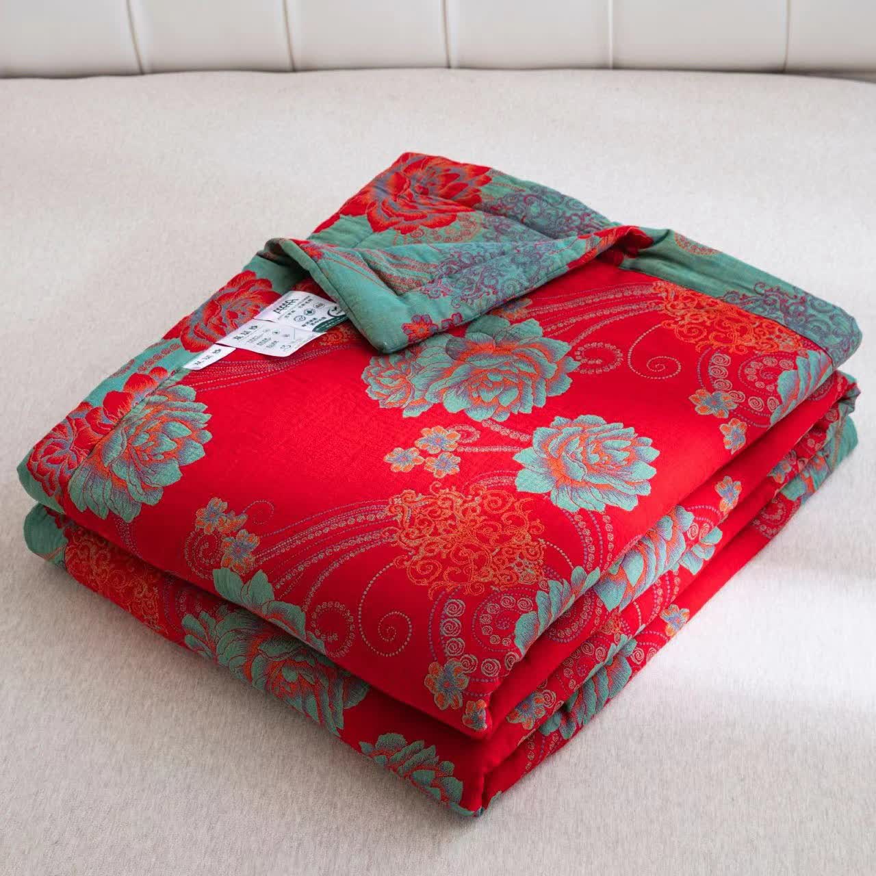 Red Peony Cotton Gauze Jacquard Quilt