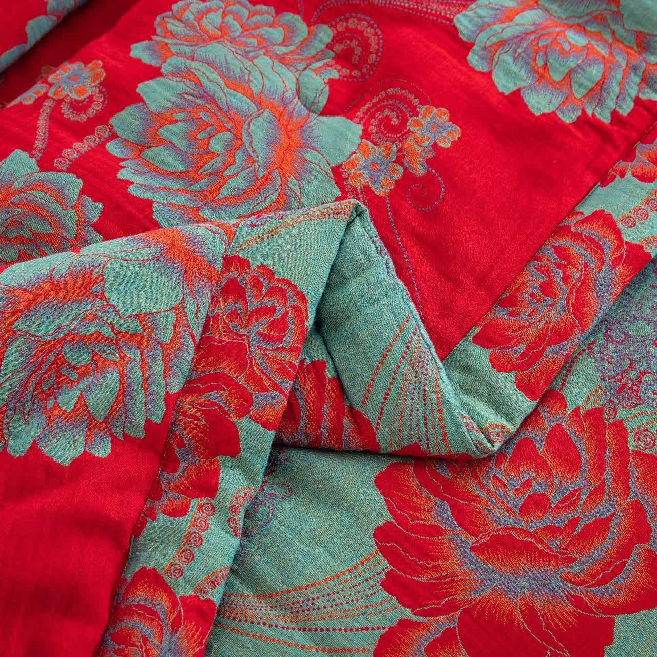 Red Peony Cotton Gauze Jacquard Quilt