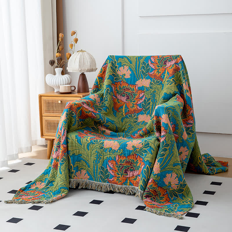 Poppy Natural Cotton Tassel Quilt