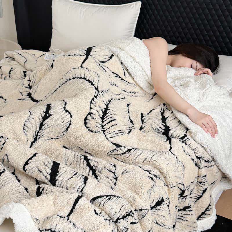 Large Leaf Jacquard Plush Blanket - image 6