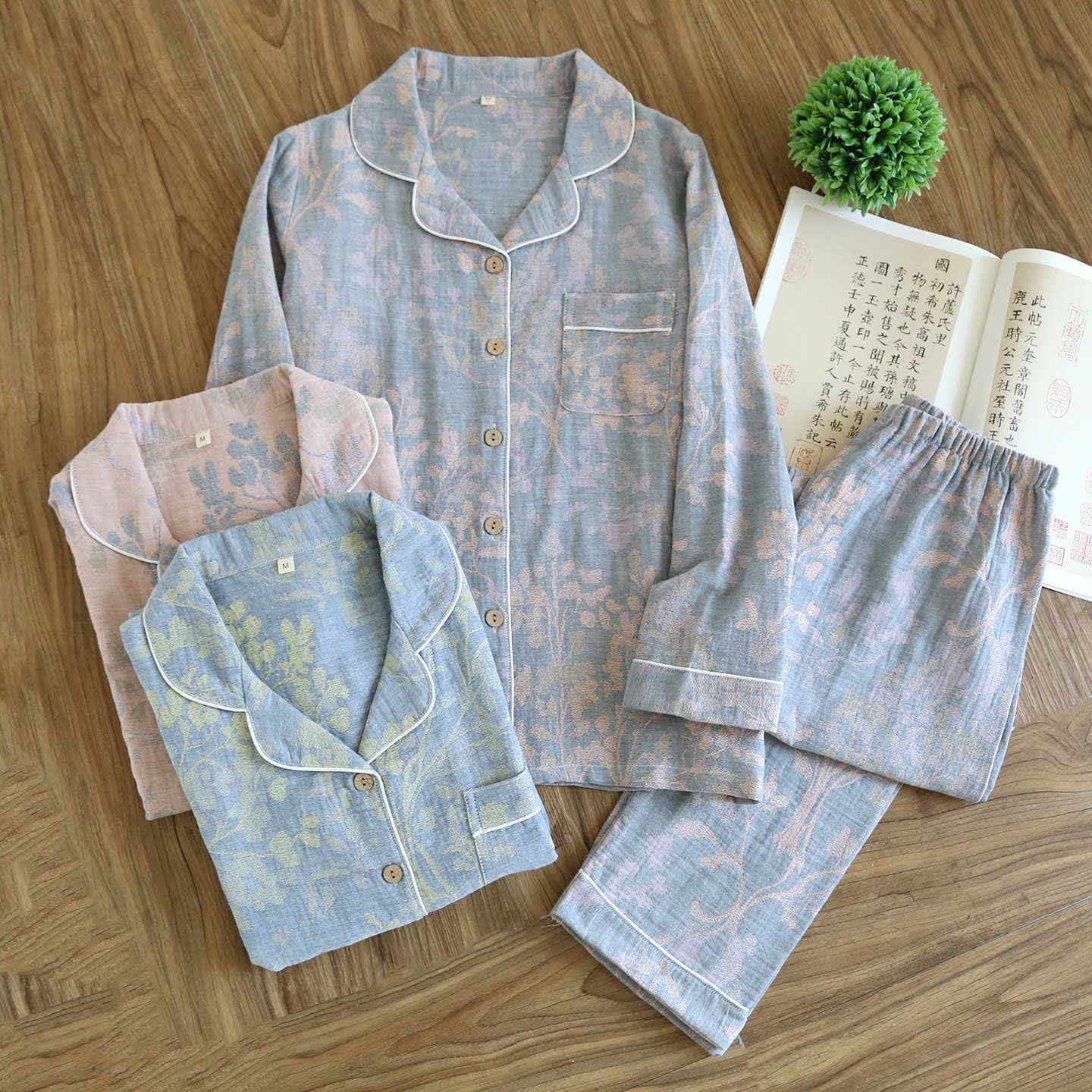 Elegant Floral Organic Cotton Loungewear Set - image 0