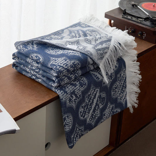 Retro Pattern Reversible Cotton Tassel Quilt - Dark Blue - Queen - image 2