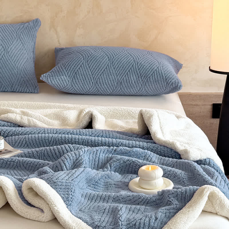 Reversible Warm Sherpa Throw Blanket - image 7