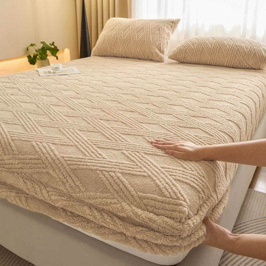 Striped Diamond Fleece Warm Fitted Sheet - Khaki - Sheet with 2PCS Pillowcases - King - image 1