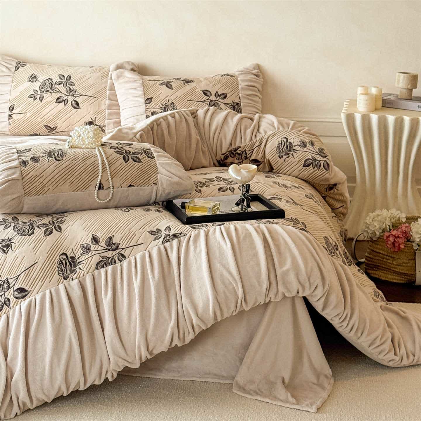 Romantic Rose Plush Warm Bedding Set - King - image 0