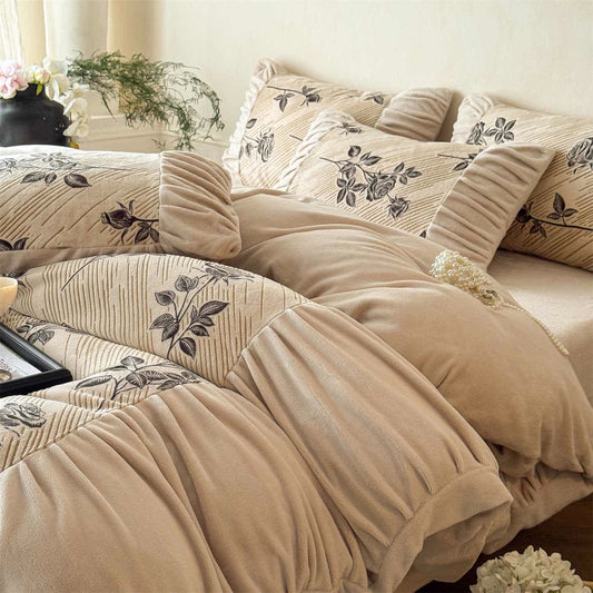 Romantic Rose Plush Warm Bedding Set - image 1