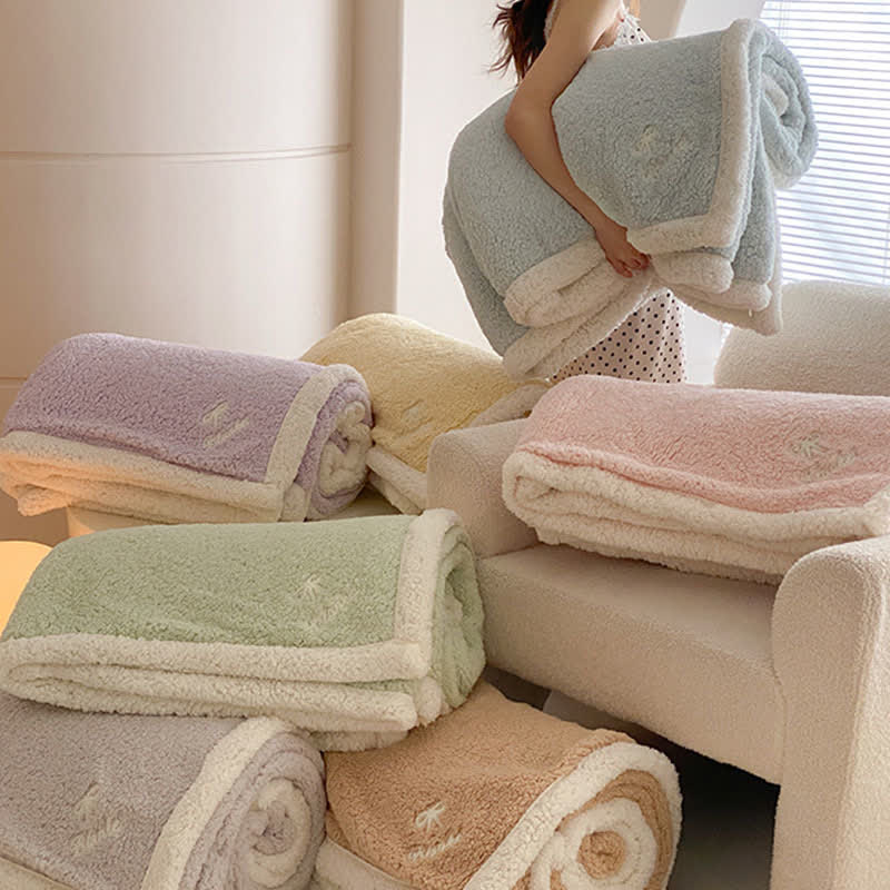 Ownkoti Bow Sherpa Reversible Throw Blanket - image 2