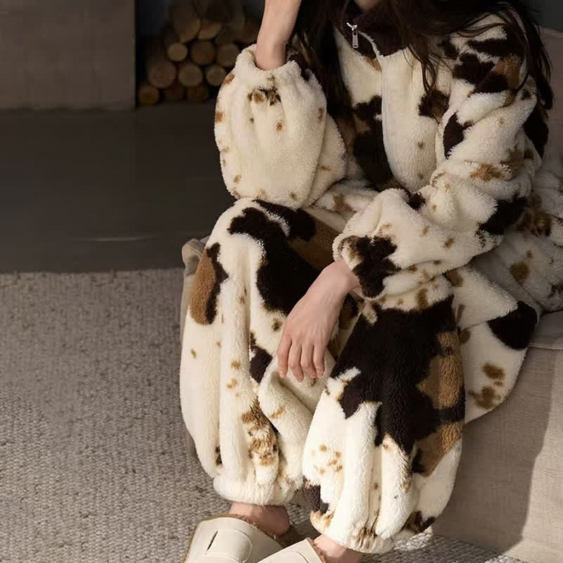 Ownkoti Artistic Print Fleece Loungewear Set - image 9