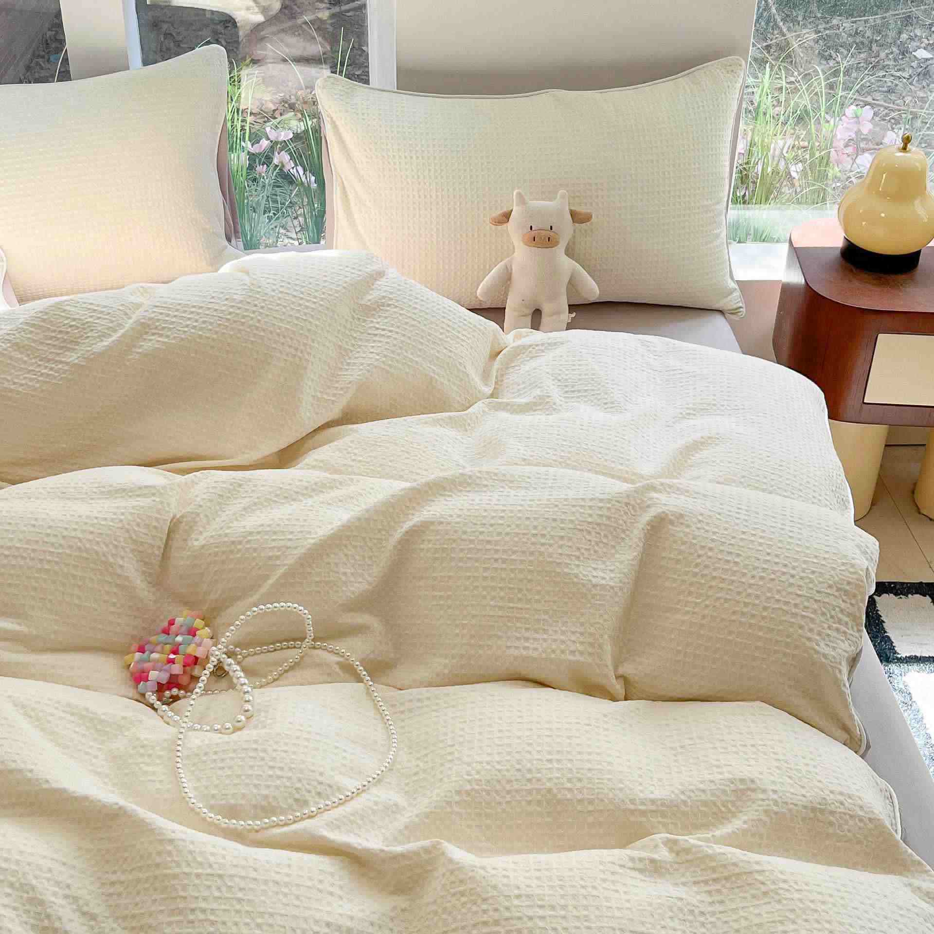 Minimalist Waffle Cotton Bedding Set - image 1