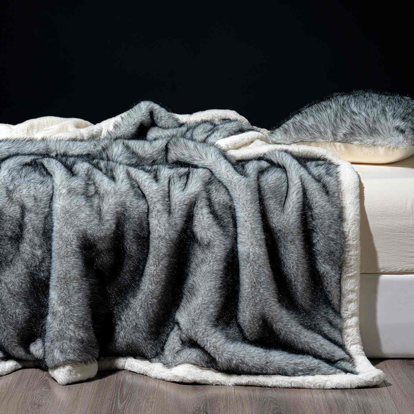 Luxury Faux Fur Plush Blanket - image 1
