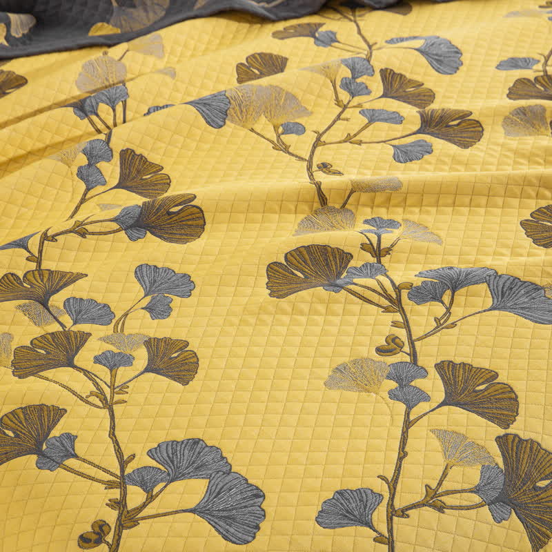 Ginkgo Leaf Natural Cotton Reversible Quilt - image 25