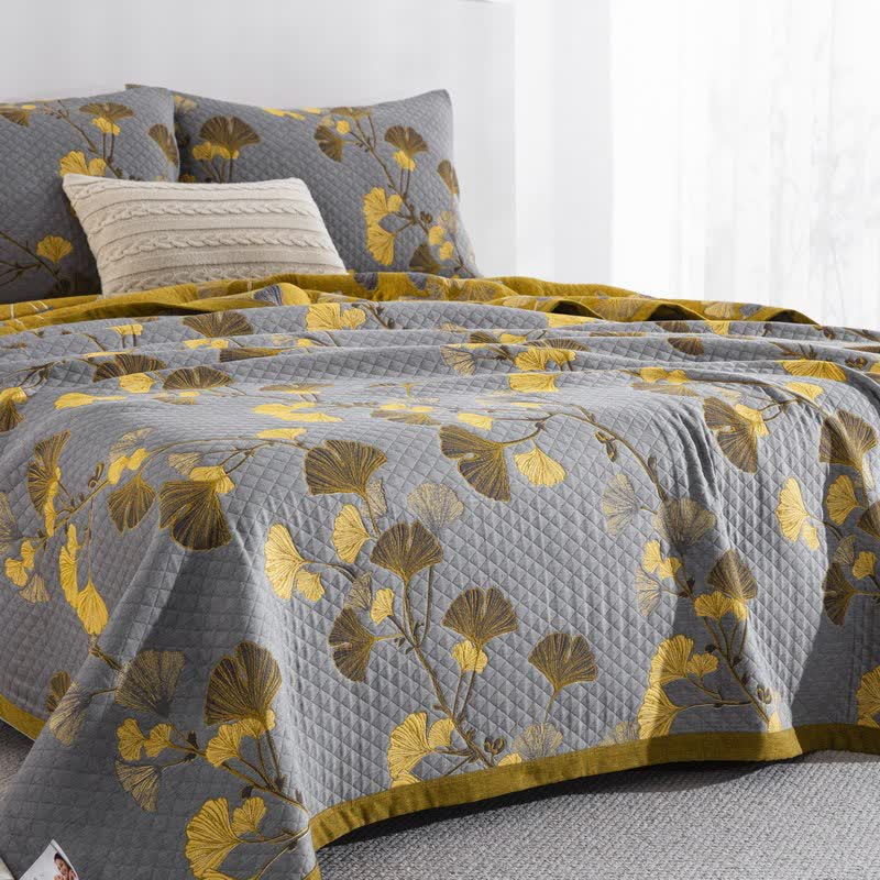 Ginkgo Leaf Natural Cotton Reversible Quilt - image 45