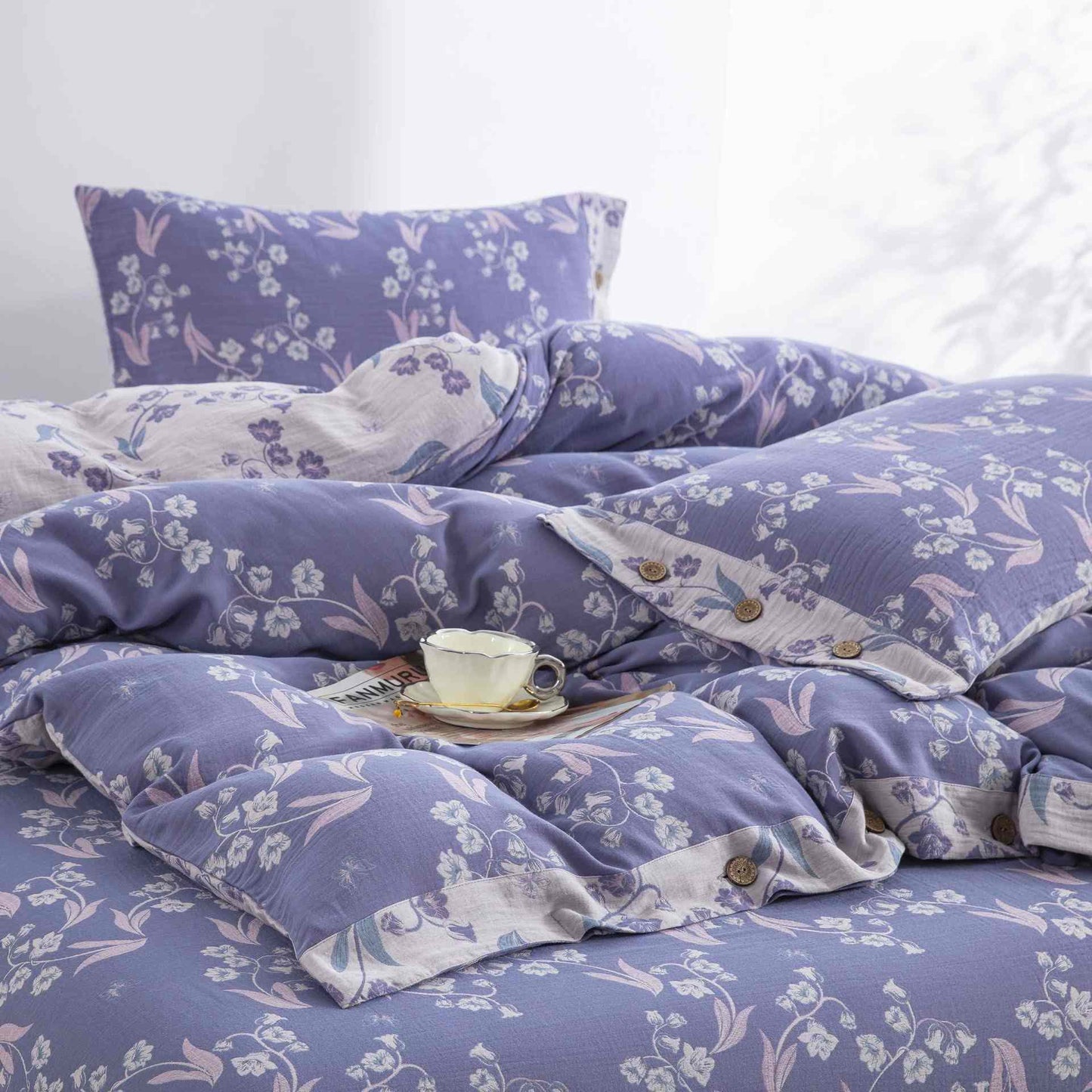 Elegant Floral Cotton Double Gauze Bedding Set(4PCS) - image 3