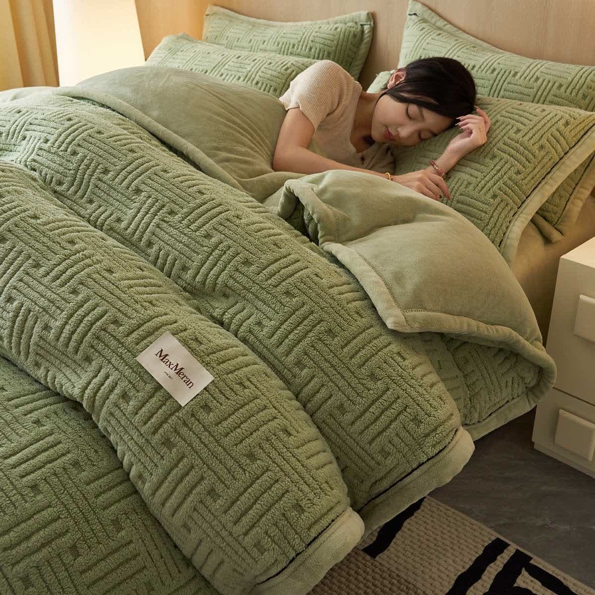 Stripe Knot Textured Plush Bedding Set - Green - Bedding Set (4PCS) - King - image 7