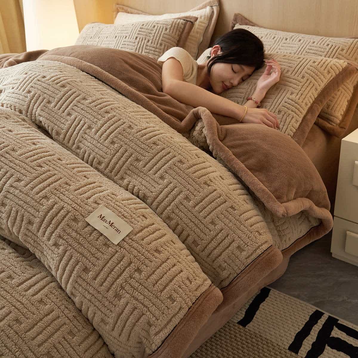 Stripe Knot Textured Plush Bedding Set - Dark Coffee - Bedding Set (4PCS) - King - image 1