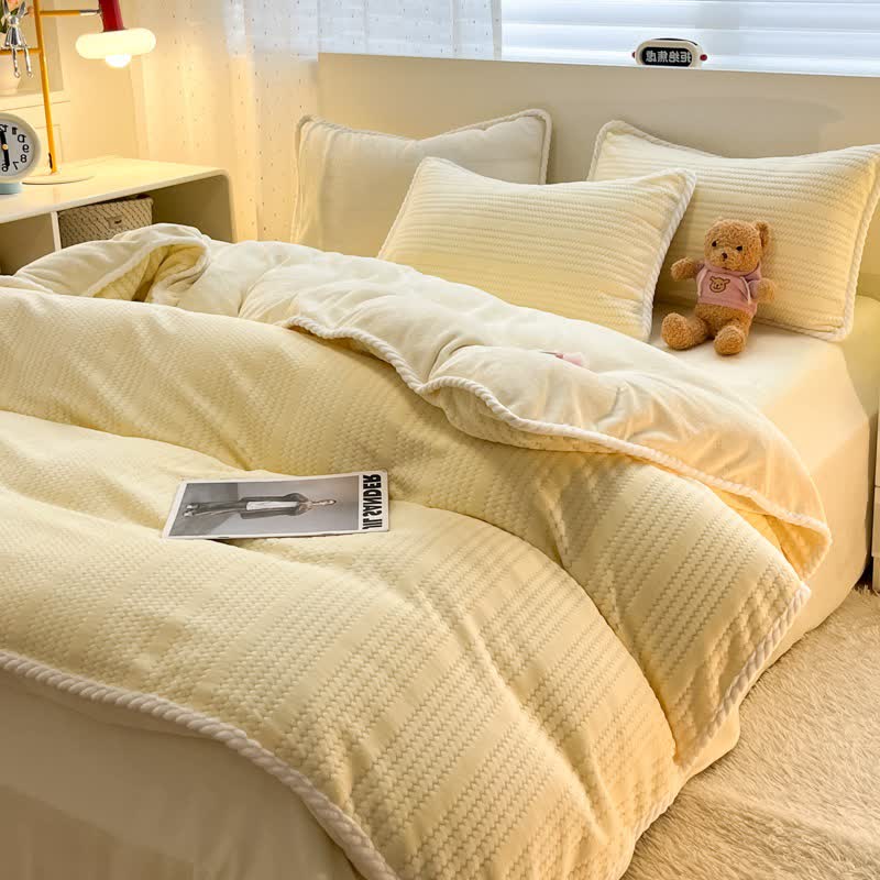 Wavy Stripe Jacquard Plush Bedding Set - image 8