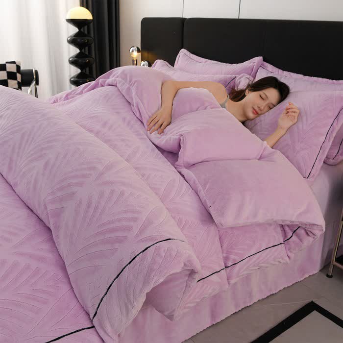 Leaf-inspired Textured Plush Bedding Set(4PCS) - Purple - King - image 3