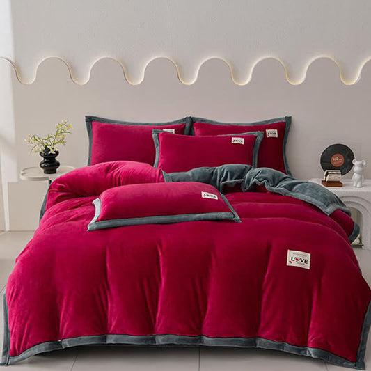 Reversible Warm Plush Bedding Set(4PCS) - image 1