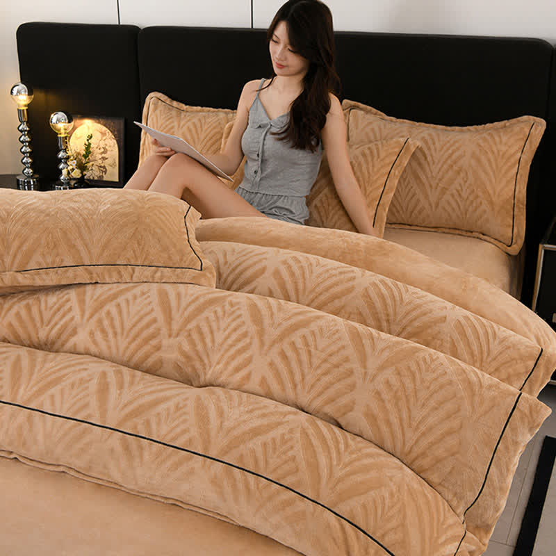Leaf-inspired Textured Plush Bedding Set(4PCS) - image 8