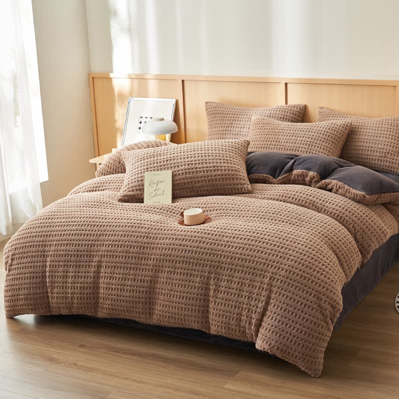 Plaid Textured Fluffy Bedding Set(4PCS) - image 2