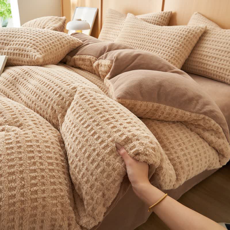 Plaid Textured Fluffy Bedding Set(4PCS) - Camel - King - image 6
