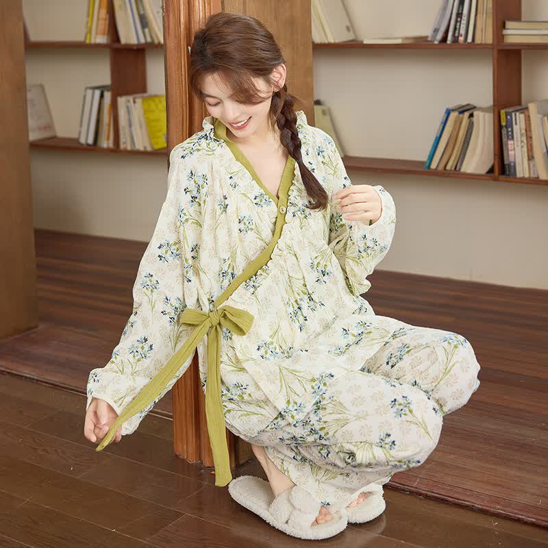 Ruffled Neck Fresh Floral Loungewear Set - image 2