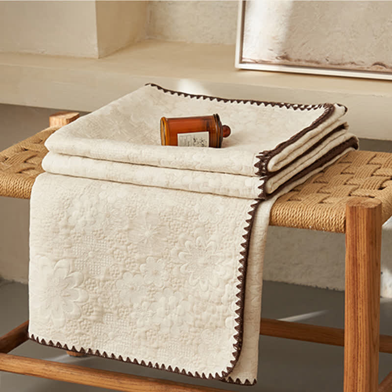 Textured Floral Cotton Linen Quilt - image 4