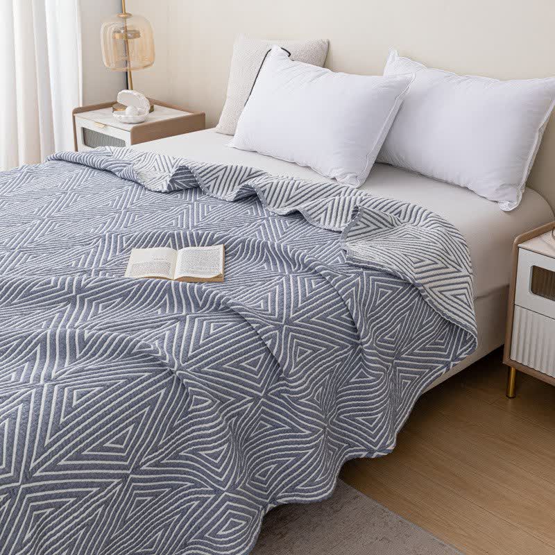 Triangle Pattern Reversible Cotton Gauze Quilt - image 3