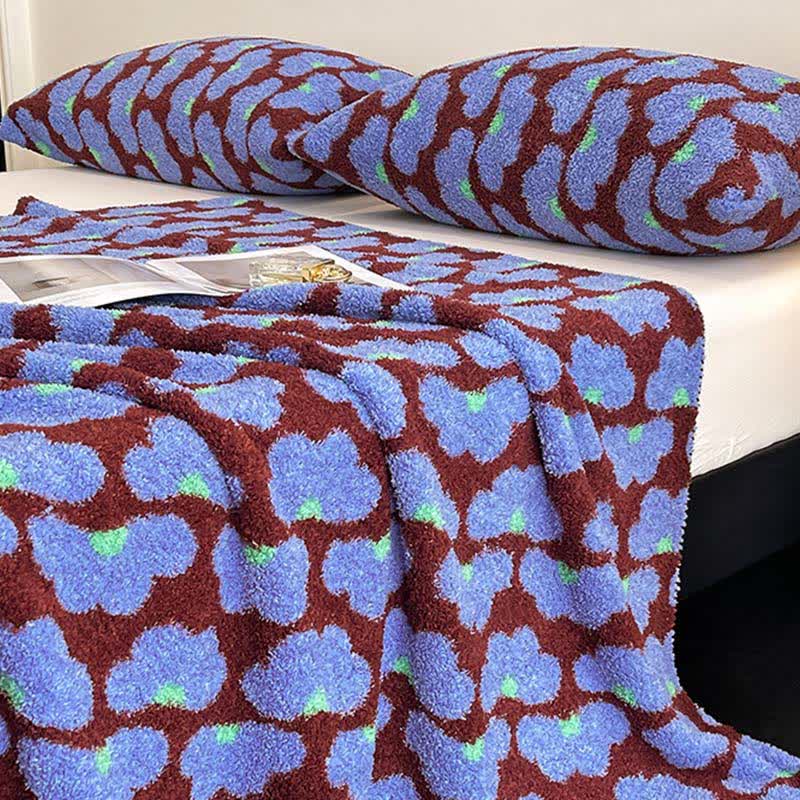 Artistic Cloud Fluffy Throw Blanket - image 4