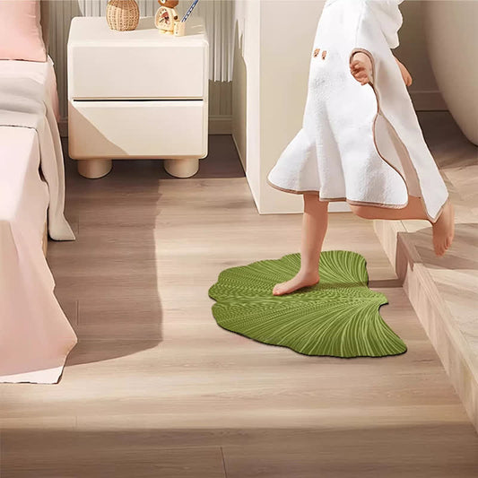 Botanical Ginkgo Leaf Anti-slip Bath Mat - image 1