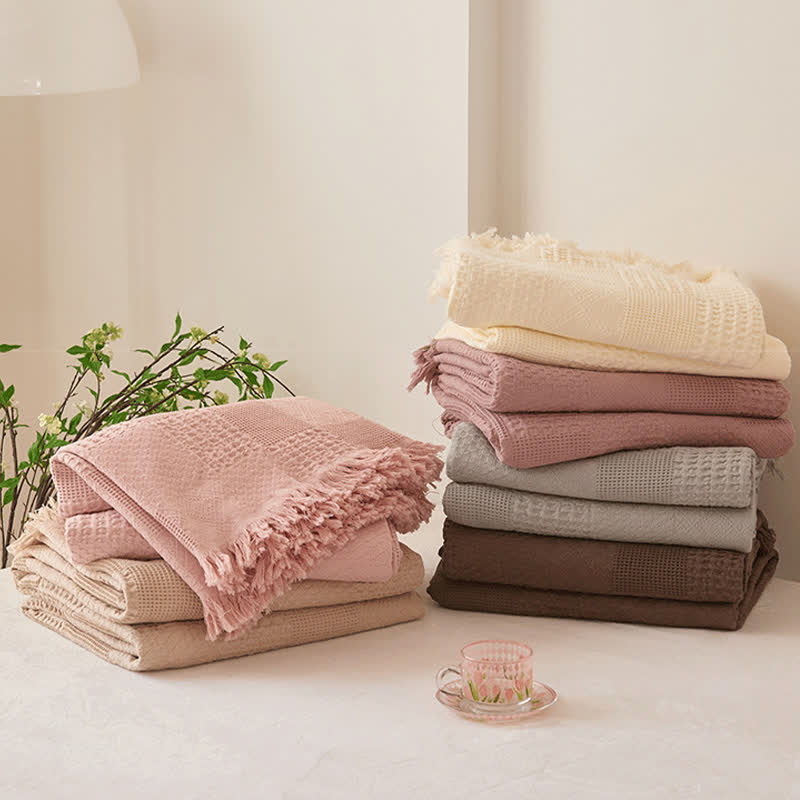 Solid Waffle Weave Cotton Tassel Quilt - image 1