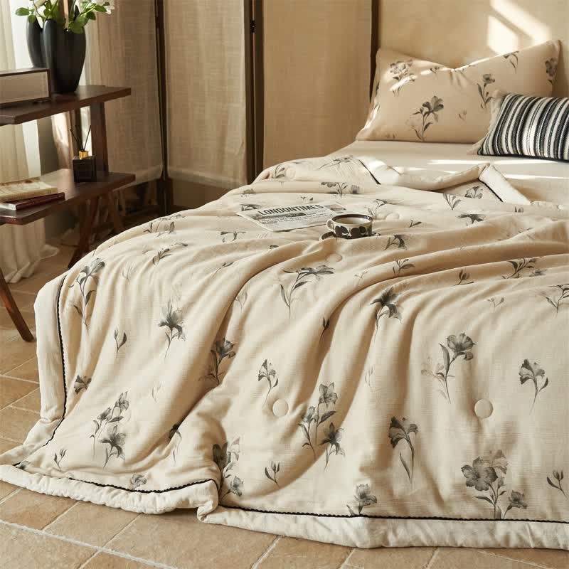Elegant Floral Cotton Linen Quilt - image 5