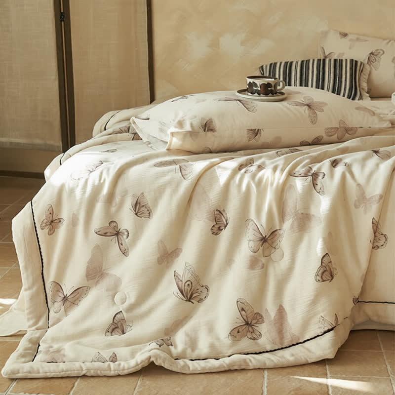 Dreamy Butterfly Cotton Linen Quilt - image 3