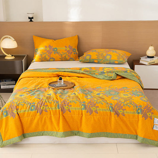 Daisy & Leaf Print Cotton Linen Quilt - image 0