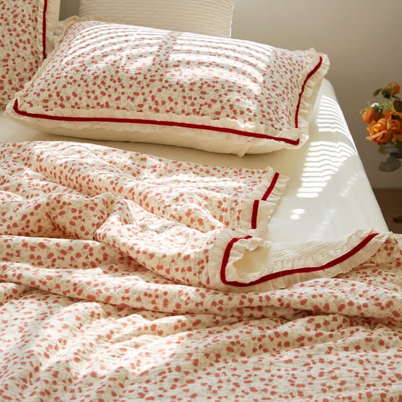 Red Floral Ruffled Cotton Gauze Quilt - image 7