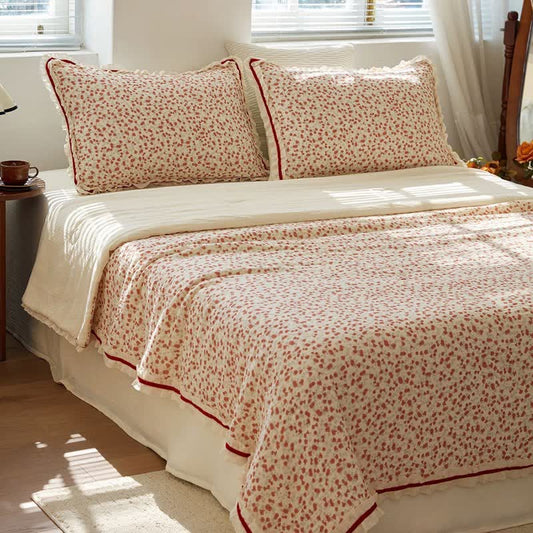 Red Floral Ruffled Cotton Gauze Quilt - Quilt with 2PCS Pillowcases - Queen - image 0